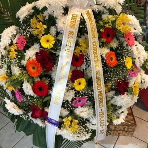 Foto do produto Coroa de Flores para Homenagem Póstuma - 027