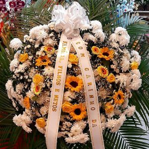 Foto do produto Coroa de Flores para Homenagem Póstuma - 030